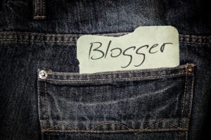 Blog Konzept Blog erstellen Zettel mit Schriftzug Blogger