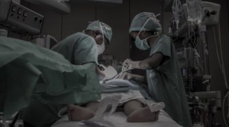 Kaum ein Lebensbereich hinkt im Prozess der Digitalen Transformation derart deutlich hinterher wie der Gesundheitssektor.