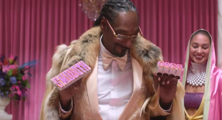 Snoop Dogg als Smoooth Dogg in einem Klarna-Werbespot