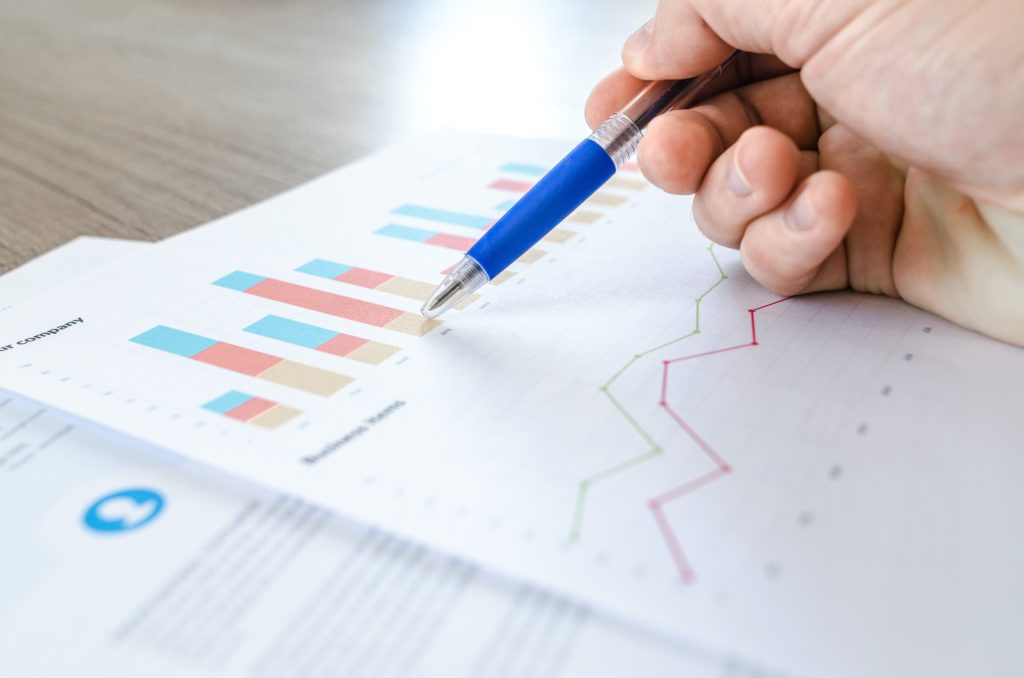 Virtuelle Events Reporting Datenblatt mit Diagrammen