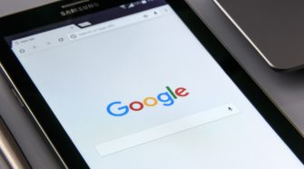 google trends 2021 logo auf ipad