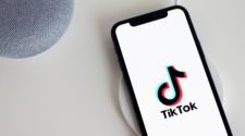 TikTok Tools TikTok App auf dem Smartphone