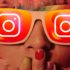 virtuelle influencer girl with glasses