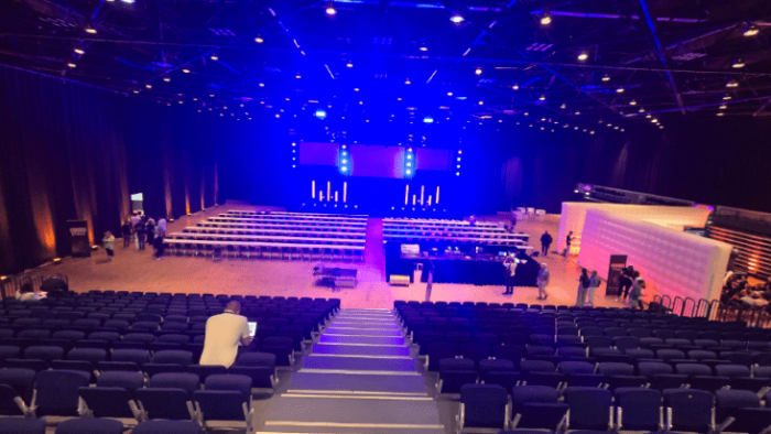 Contra 2025 Mitsubishi Halle Düsseldorf
